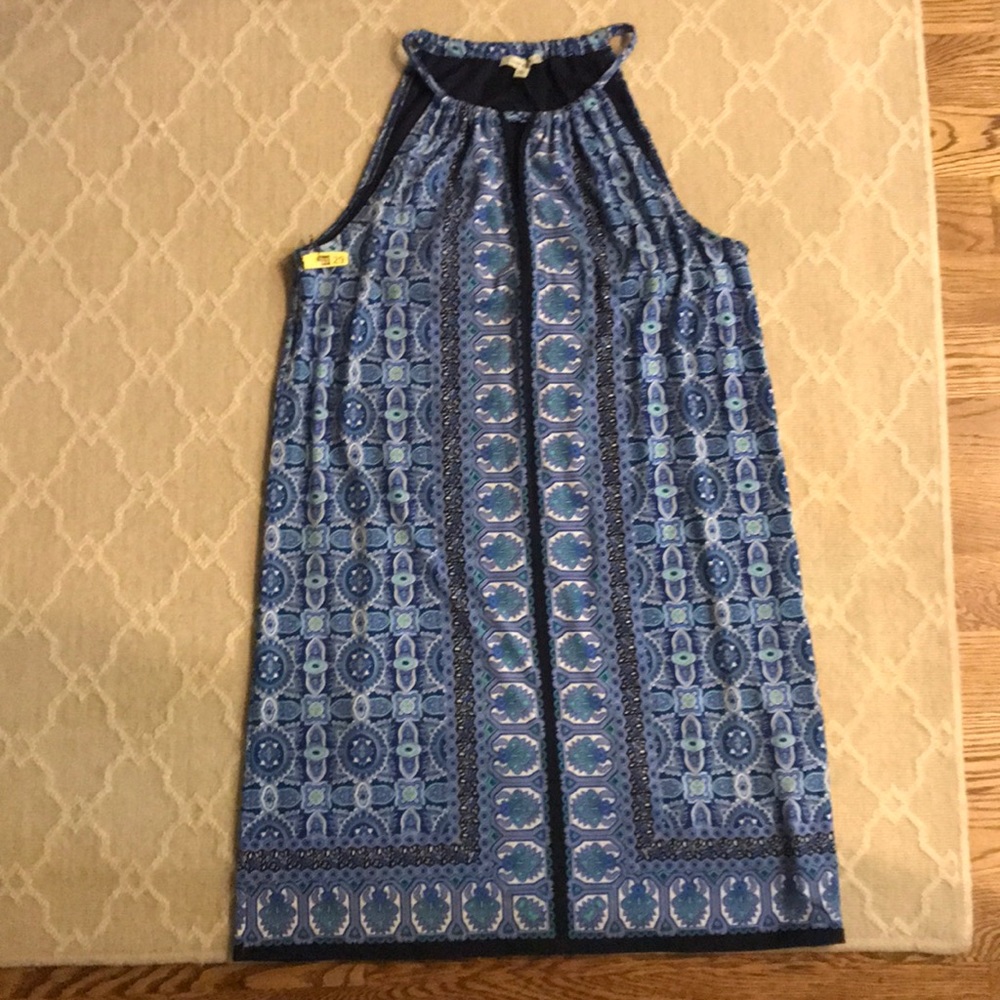 Dress- print cut in arm